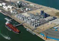 Neste will use a former sustainable plant-based specialty oils and fats refinery to increase pretreatment capacity of complex waste and residue feedstocks for its Rotterdam renewables refinery expansion (Fig. 2). Neste will use a former sustainable plant-based specialty oils and fats refinery to increase pretreatment capacity of complex waste and residue feedstocks for its Rotterdam renewables refinery expansion (Fig. 2).