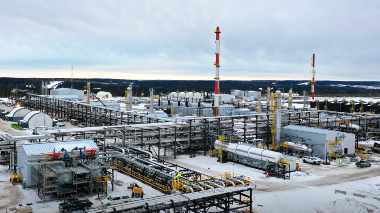 Cop Montney 643979071583d