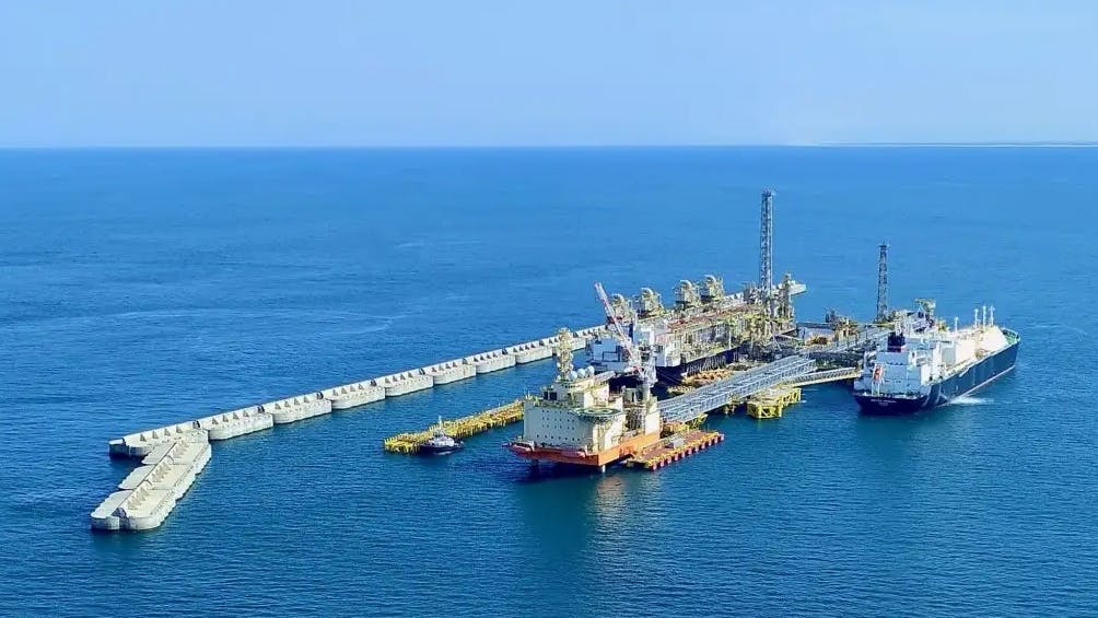 bp GTA LNG cargo load