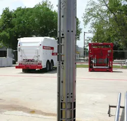 1511offxami P01 1511offxami P01