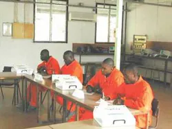 Th 0605offcege Th 0605offcege