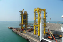 Jumbo 1,600-ton pipelay tower transport to South Korea Jumbo 1,600-ton pipelay tower transport to South Korea