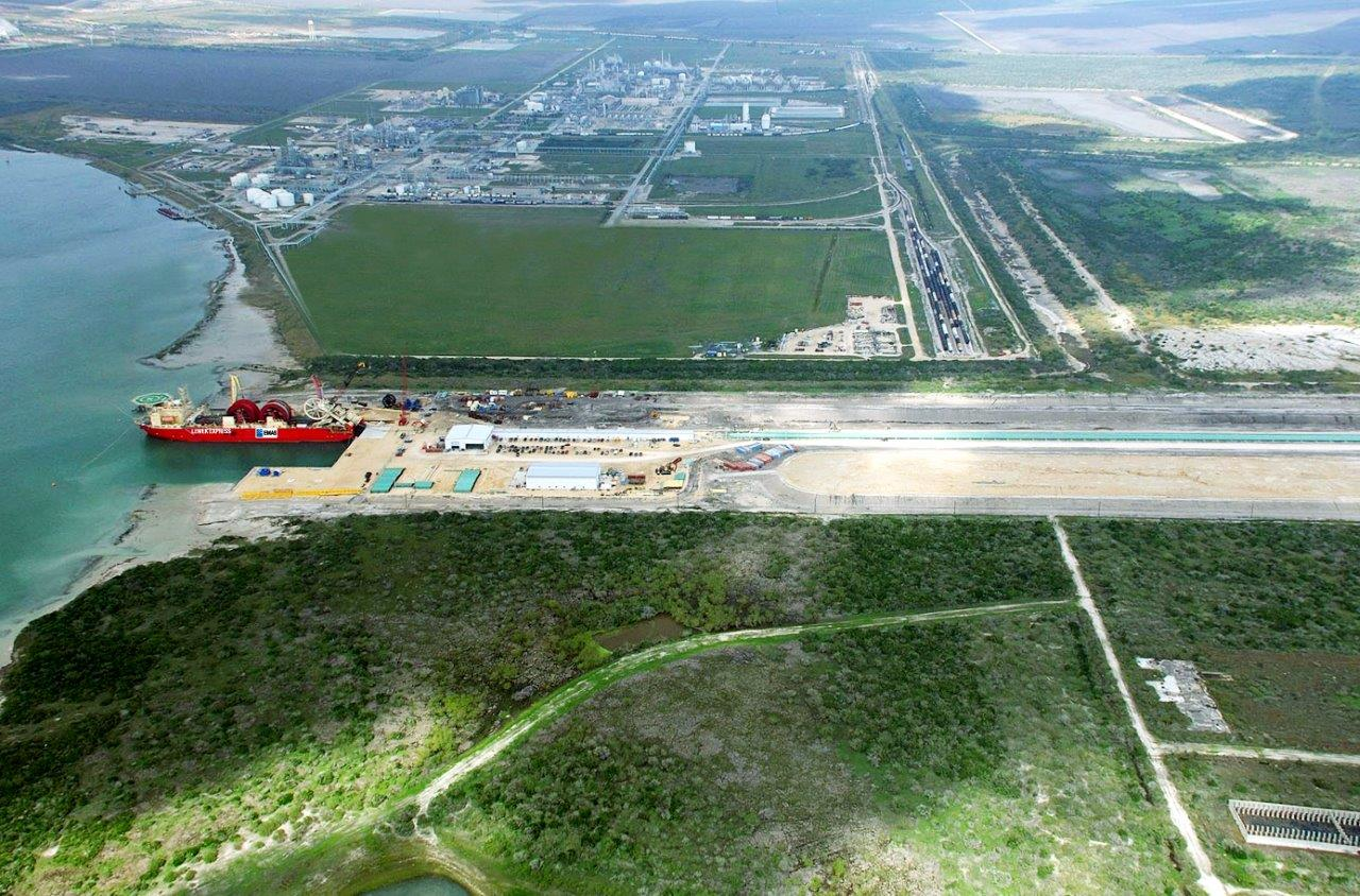 Spool base and fabrication facility on Intercoastal Waterway in Ingleside, Texas