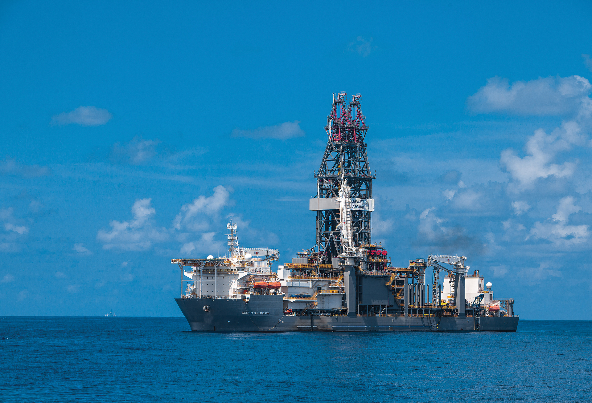 The ultra-deepwater drillship Deepwater Asgard is working on behalf of Murphy Oil in the Gulf of Mexico.