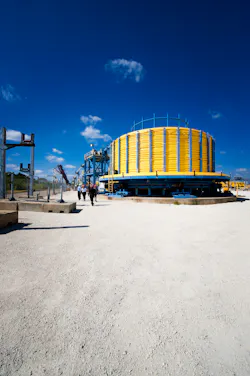 Umbilical reel at Mobile. Umbilical reel at Mobile.