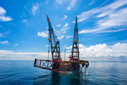 The Sleipnir removing the Jotun-B jacket in the Norwegian North Sea. The Sleipnir removing the Jotun-B jacket in the Norwegian North Sea.