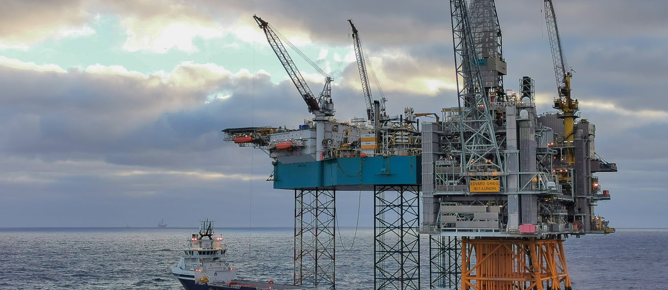 The jackup Rowan Viking and the Edvard Grieg platform in the Norwegian North Sea.