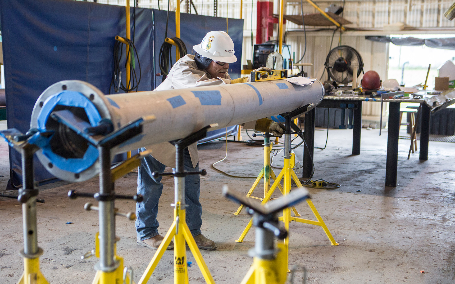 Located 30 mi (48 km) northwest of Port Fourchon, Danos&rsquo; fabrication facility offers custom structural and process piping solutions.