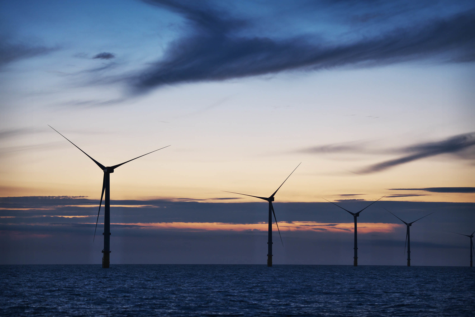 Located off the Lincolnshire coast, Triton Knoll consists of 90 Vestas 9.5-MW turbines, each one up to 187 m (614 ft) tall.