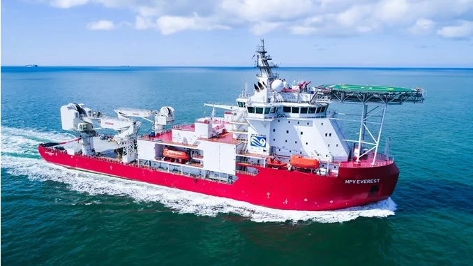 The MPV Everest offshore support vessel is owned by Maritime Construction Service and equipped with MacGregor AHC cranes.