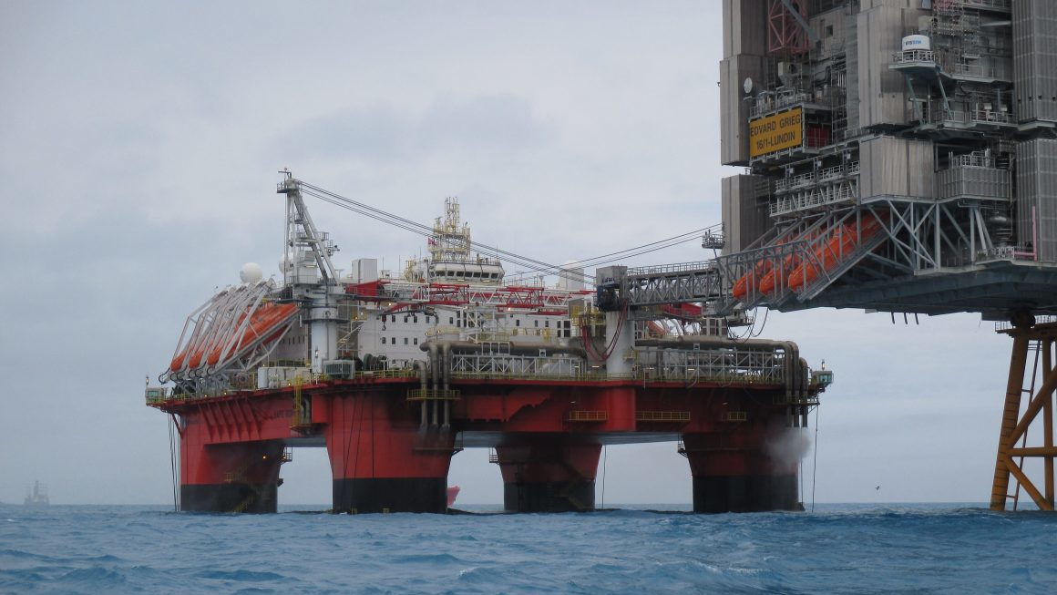 Safe Boreas is a DP3 semisubmersible accommodation, safety and support vessel.