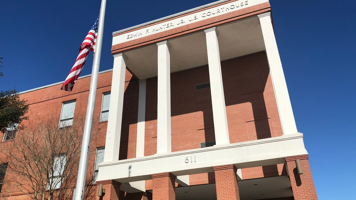 Edwin Hunter Courthouse