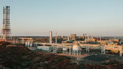 Pluto LNG processes gas from the offshore Pluto and Xena gas fields in Western Australia. Gas is piped through a 180 km trunkline to a single onshore LNG-processing train. Pluto LNG processes gas from the offshore Pluto and Xena gas fields in Western Australia. Gas is piped through a 180 km trunkline to a single onshore LNG-processing train.