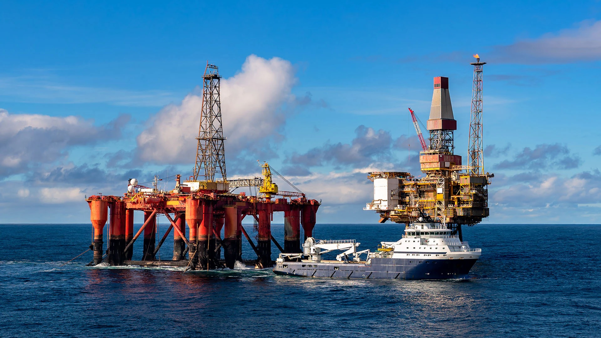 Rystad Energy reports that the North Sea oil and gas industry is blooming with increasing production and investments.