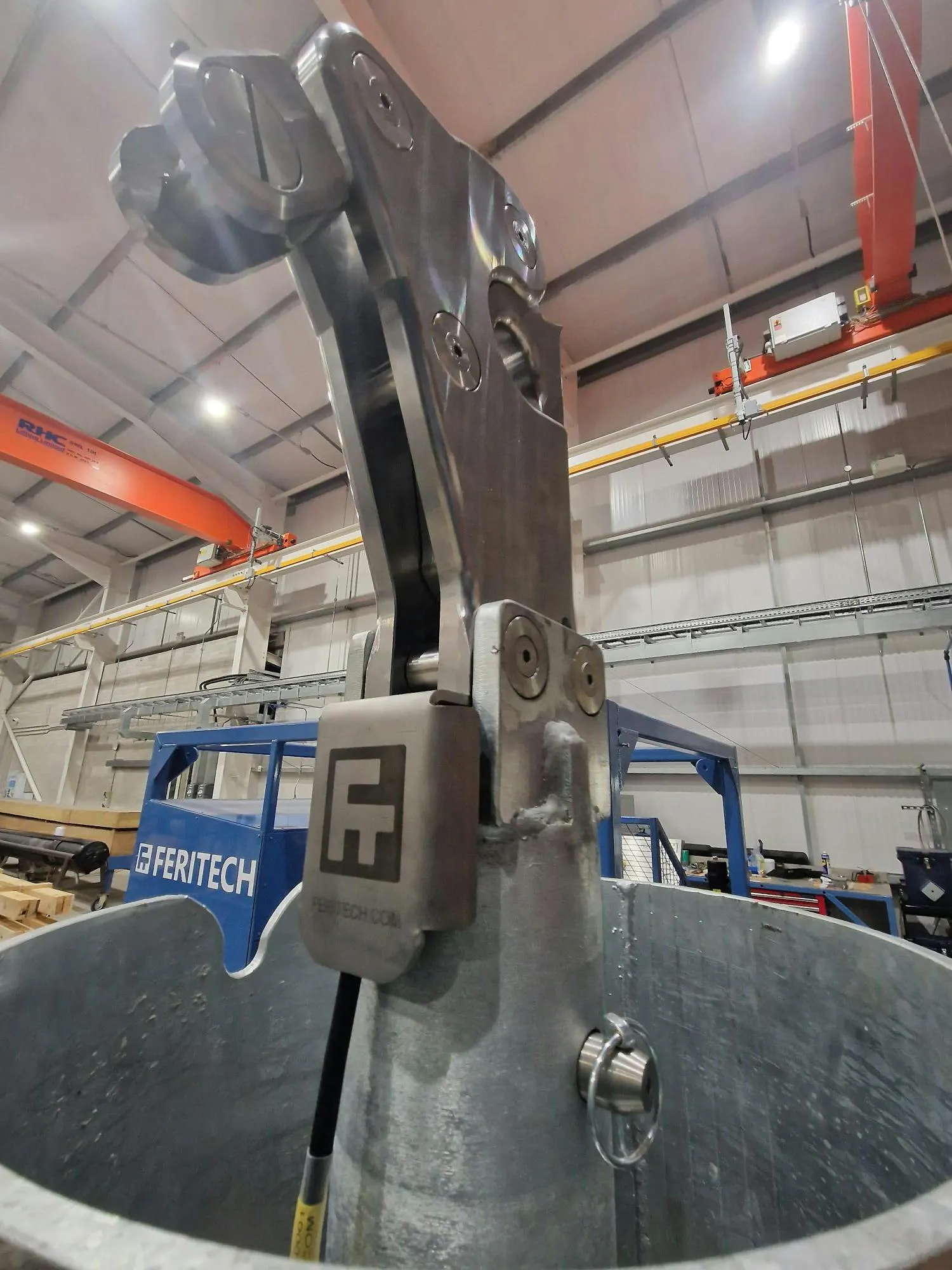 Close up of the auto-drop piston corer technology