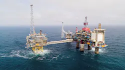 Sleipner T and Sleipner R are both connected permanently with a bridge to Sleipner A processing and drilling platform. Sleipner B is unmanned and is periodically operated by operations and maintenance personnel transferred from Sleipner A in helicopter. Sleipner T and Sleipner R are both connected permanently with a bridge to Sleipner A processing and drilling platform. Sleipner B is unmanned and is periodically operated by operations and maintenance personnel transferred from Sleipner A in helicopter.