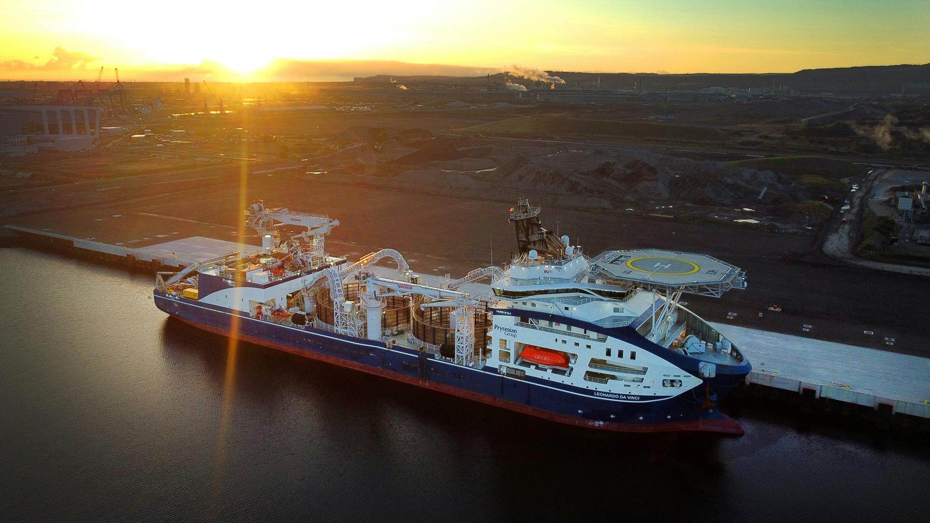 First operational ship docks at Steel River Quay 09.24