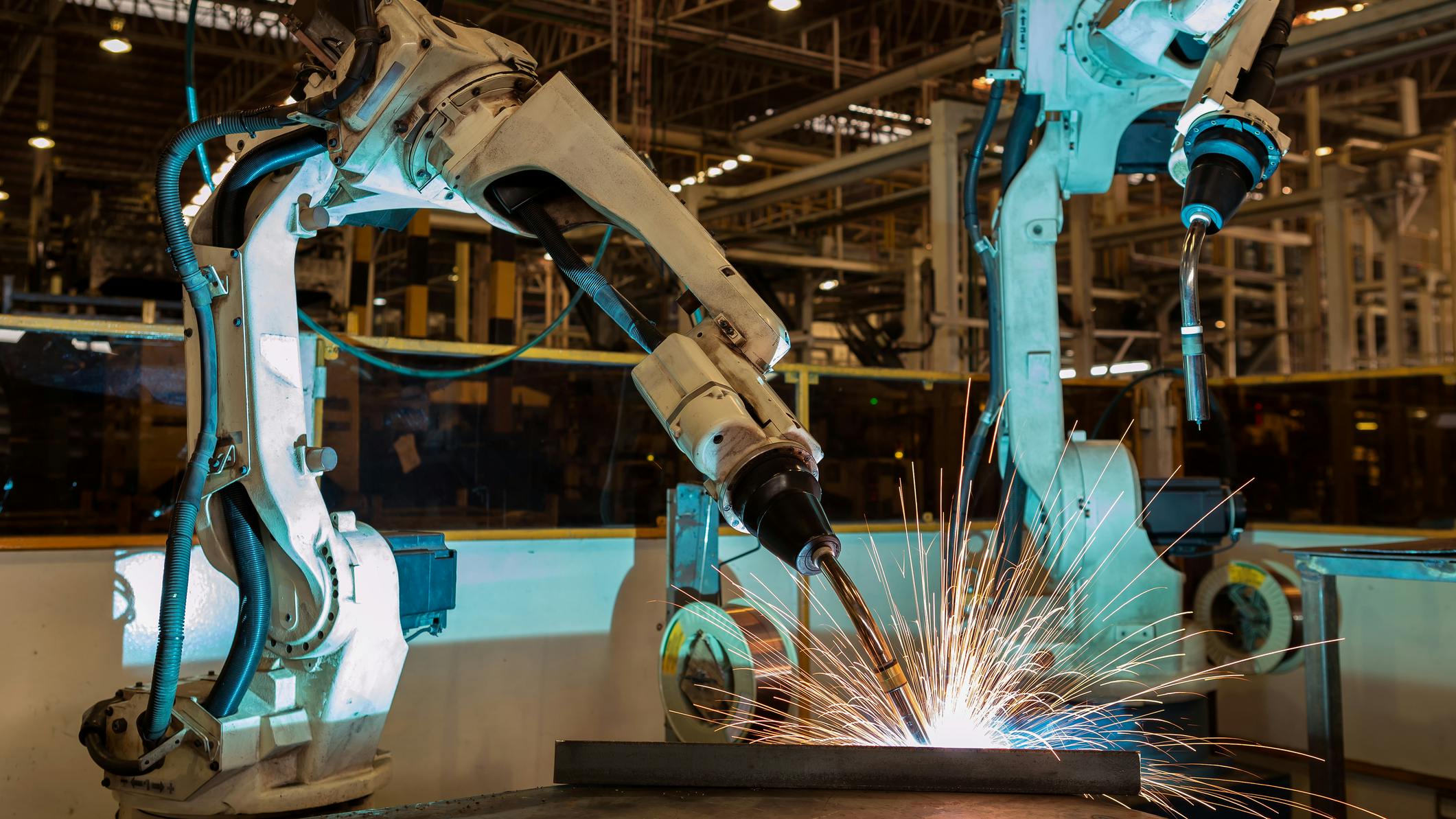 welding robotic arms