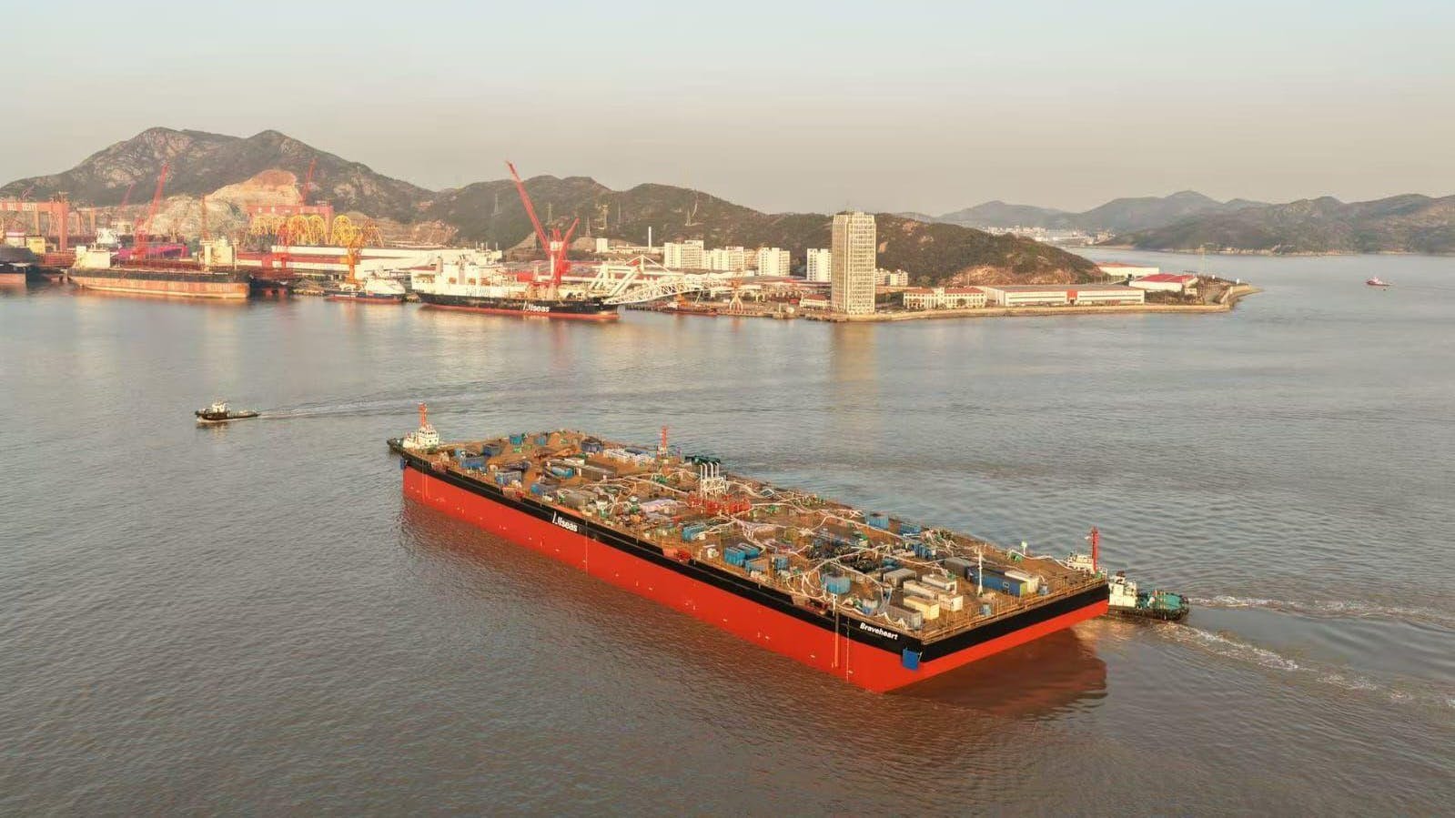 New cargo barge 'Braveheart' departed for Rotterdam