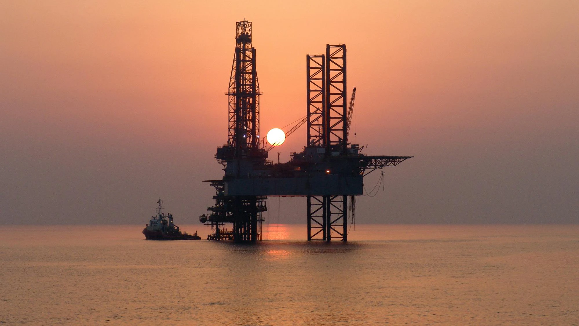 offshore jackup rig