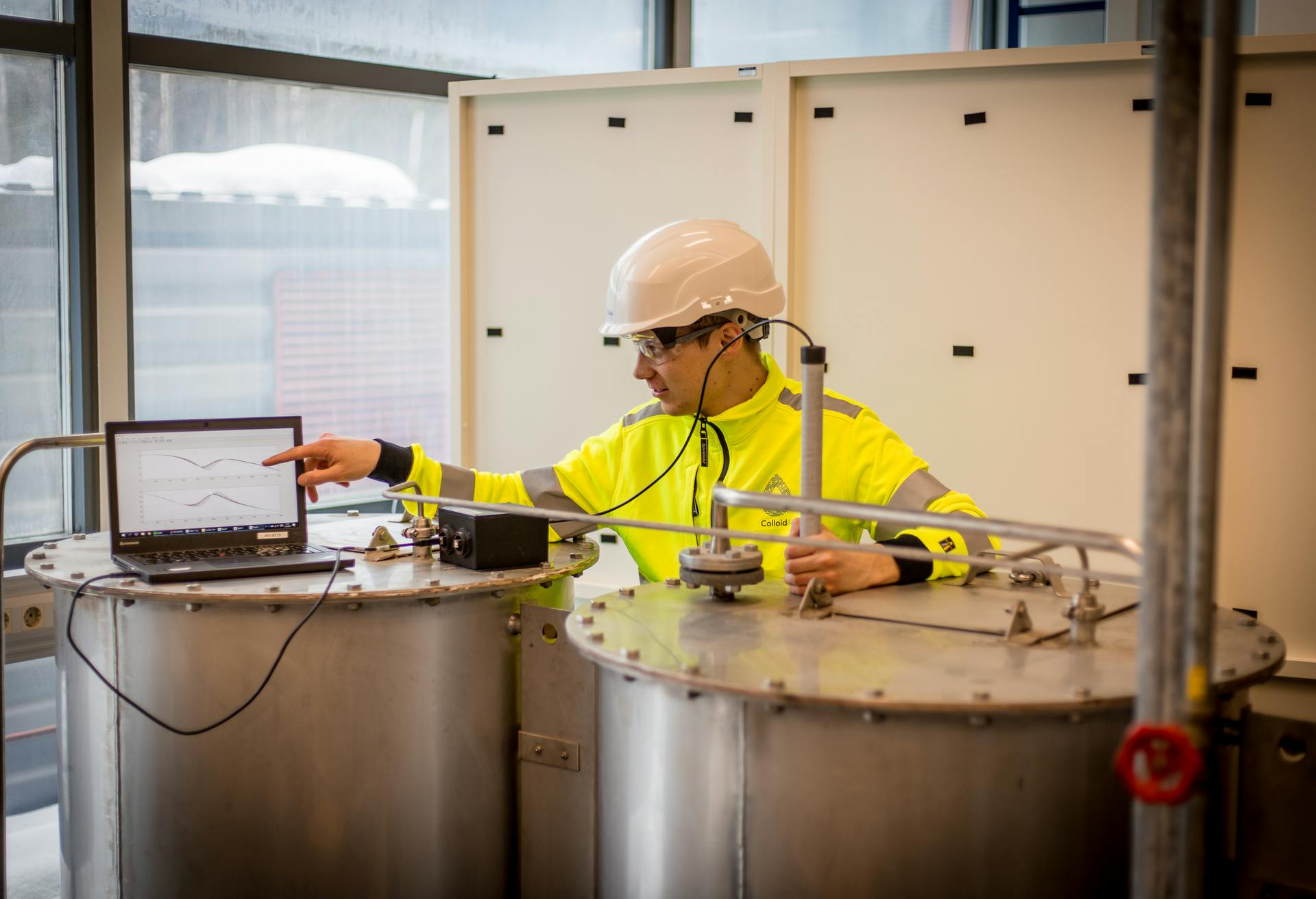 New technology for continuous real-time monitoring of liquids ...