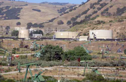 oil & gas production in California Carrie Winegarden/iStockphoto/Thinkstock oil & gas production in California Carrie Winegarden/iStockphoto/Thinkstock