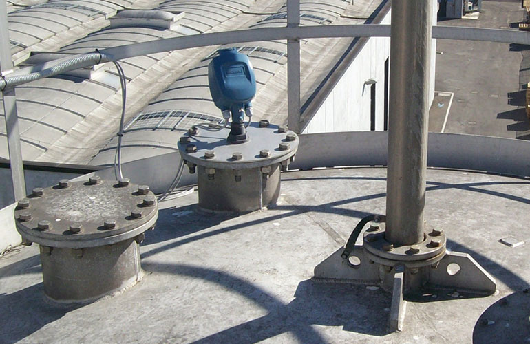 Where dry bulk materials are stored in tanks, silos and other vessels, level measurement devices can help users determine how much is inside each container. All graphics courtesy of Emerson Automation Solutions