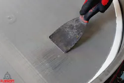 Abrasive screen failure can be caused by abrasive materials, high feed velocities, material overload or even repeated manual scraping or brushing of the screen mesh. Abrasive screen failure can be caused by abrasive materials, high feed velocities, material overload or even repeated manual scraping or brushing of the screen mesh.