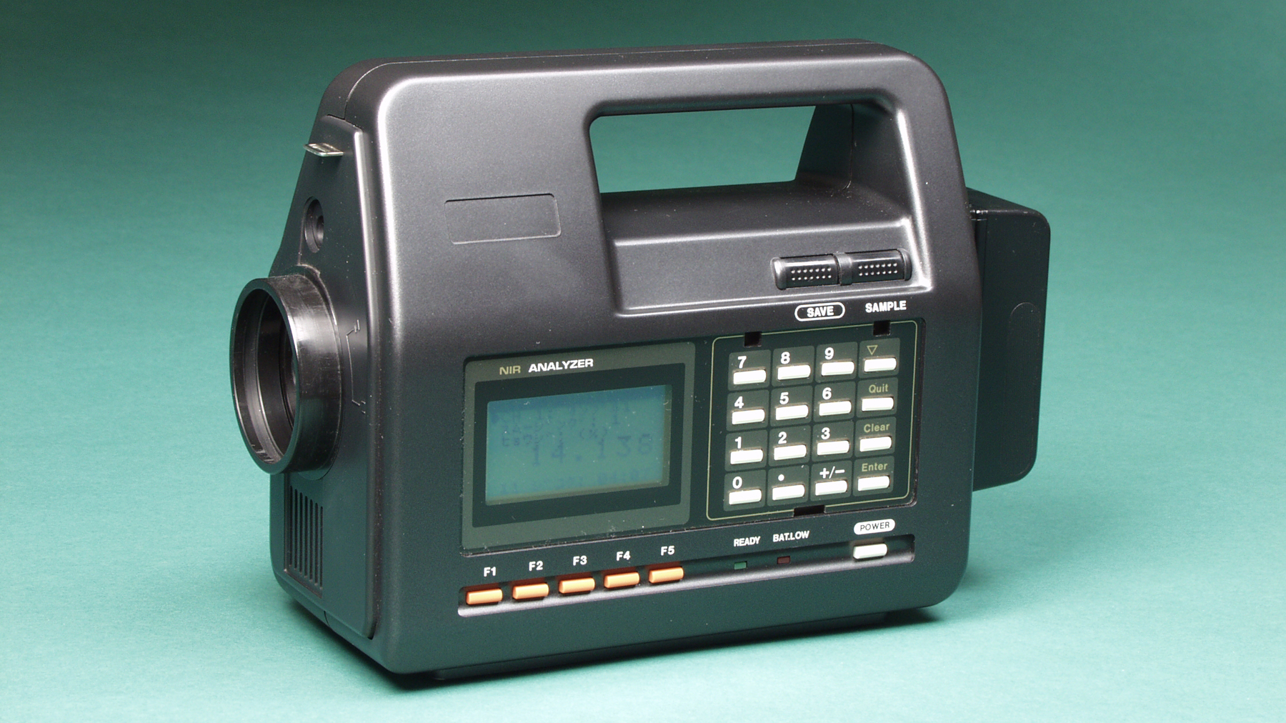 For the chemical industry, measuring and controlling moisture content is critical to ensure product quality and efficient production.