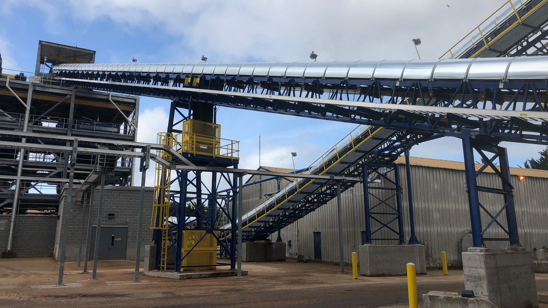 Conveyor 002 62e418c88bde8