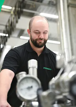 Through targeted upgrades and data-based analysis, the PSG enables pharmaceutical manufacturers to modernize production infrastructure, improving energy efficiency without extensive mechanical modifications. Through targeted upgrades and data-based analysis, the PSG enables pharmaceutical manufacturers to modernize production infrastructure, improving energy efficiency without extensive mechanical modifications.