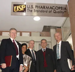 pm0604_upfront_usp-india-sign pm0604_upfront_usp-india-sign