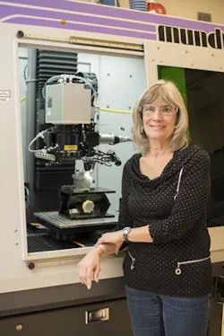 1610-women-3 1610-women-3