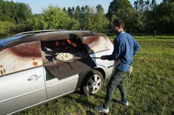 benedetto-bufalino-pizza-oven-car-designboom-02 benedetto-bufalino-pizza-oven-car-designboom-02