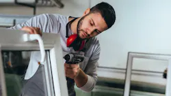 Window manufacturer invests $121 million to build new production facility in Texas Window manufacturer invests $121 million to build new production facility in Texas