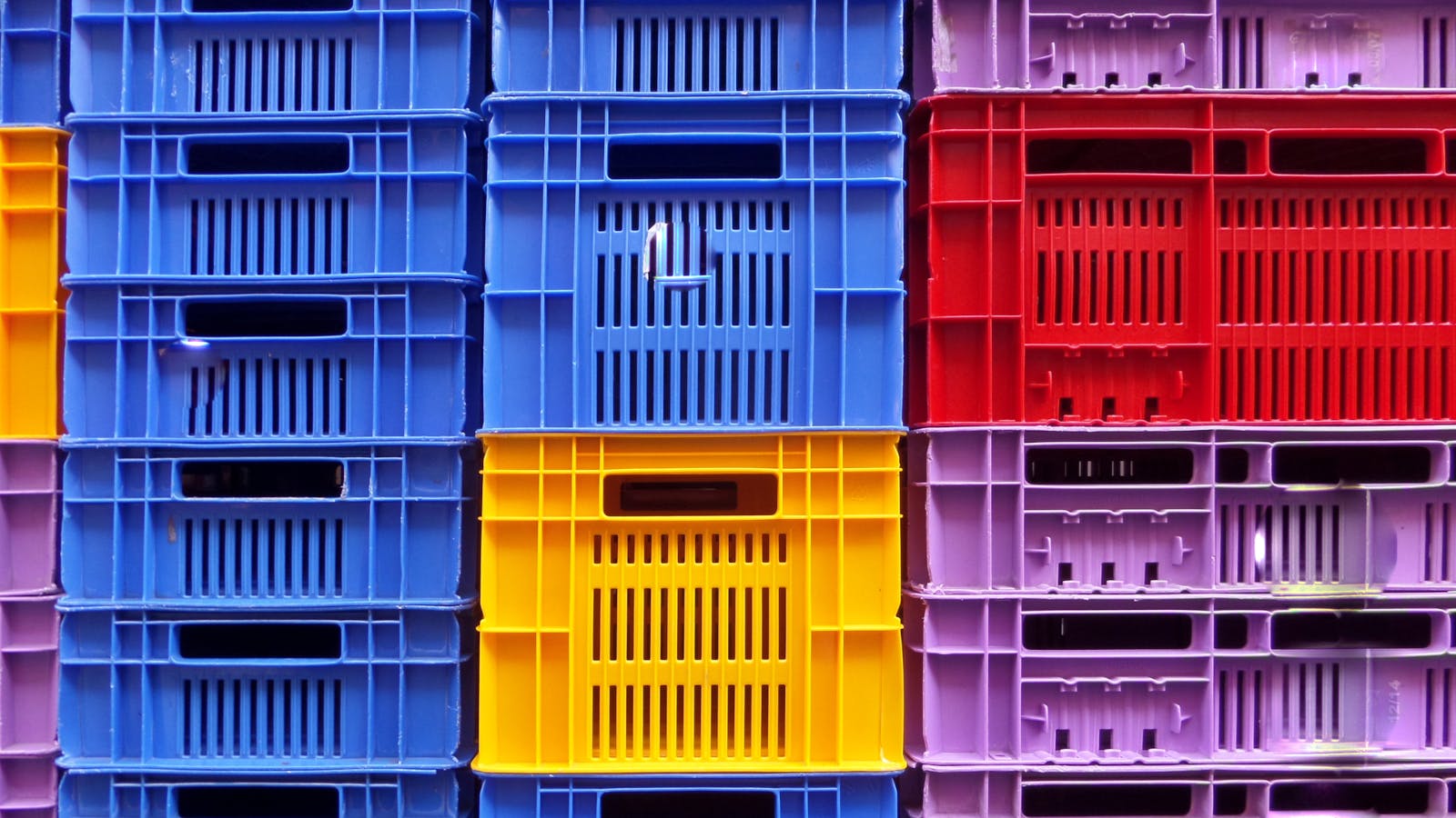 69320768cd006f9c6acf6de2 Milkcrateswall70508828chayanan Phumsukwisitdreamst