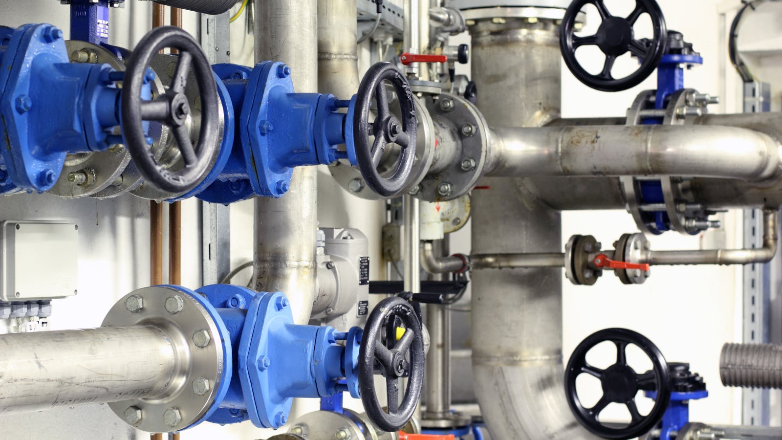 69a5e84c2020d415eab8875b Pipesid 17158463emel82dreamstime