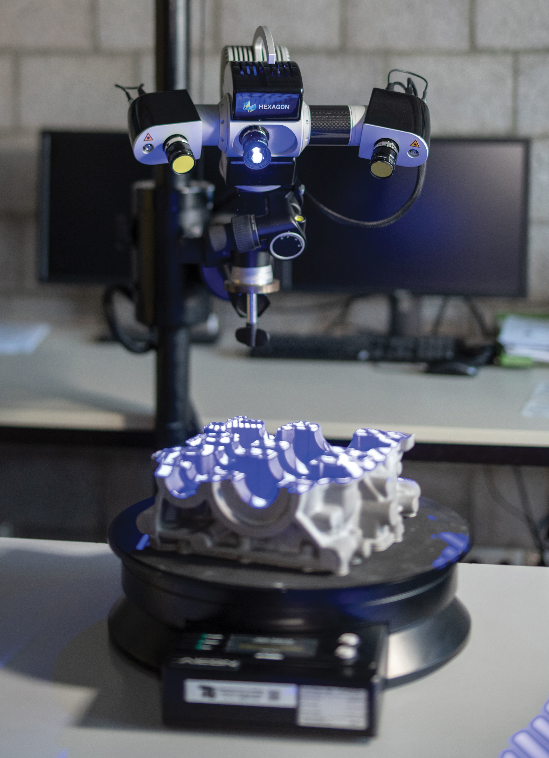 The Aicon SmartScan R12 from Hexagon is adaptable to a wide range of small-to-medium-sized parts.