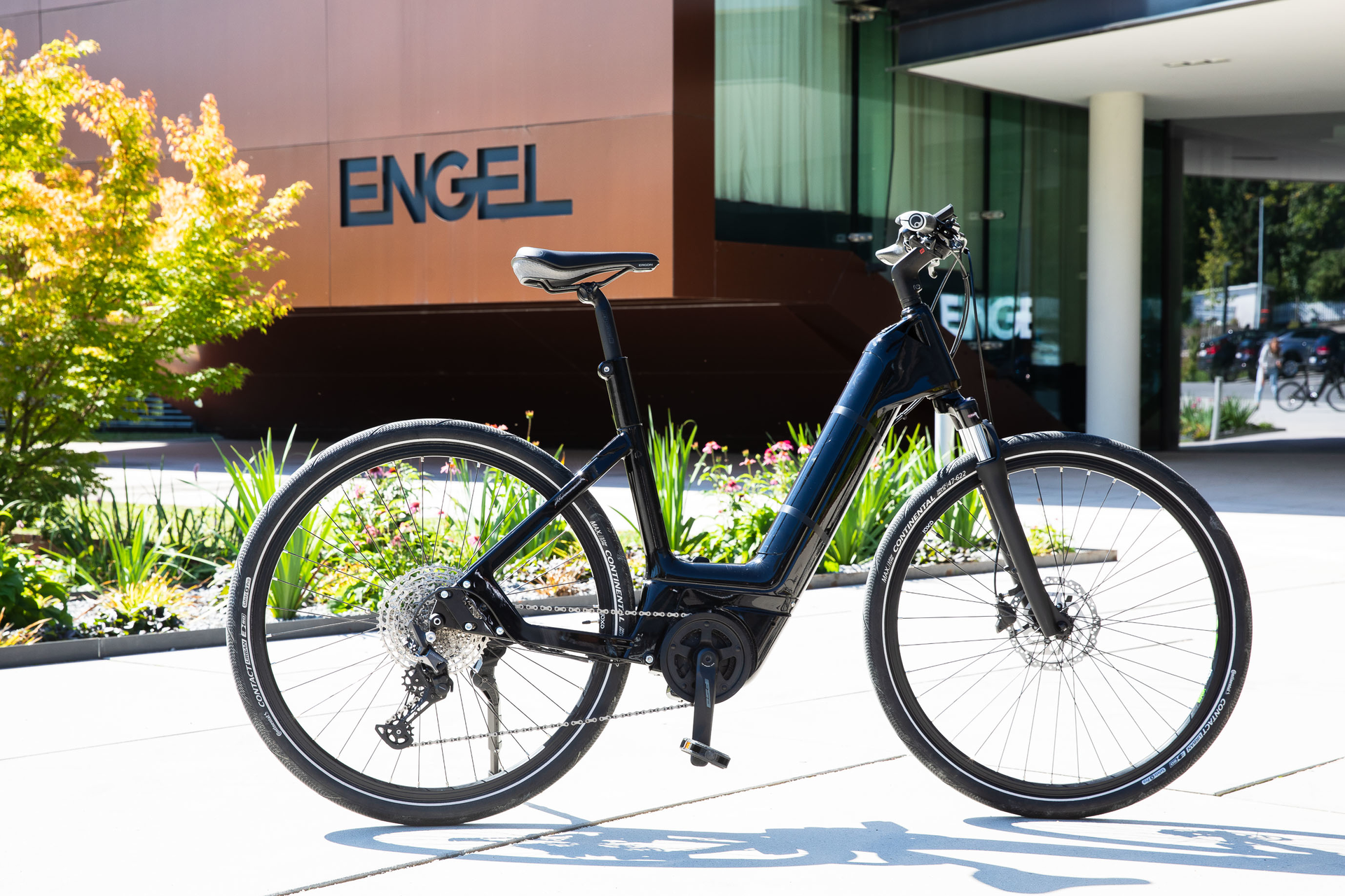 Using its watermelt fluid injection technology, Engel can injection mold thermoplastic-composite frames for e-bikes.