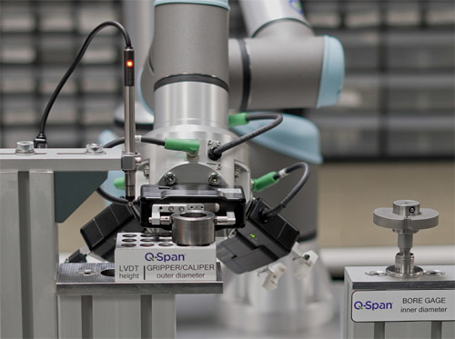 New Scale Robotics' Q-Span automated gauging system works with Universal Robots cobots.