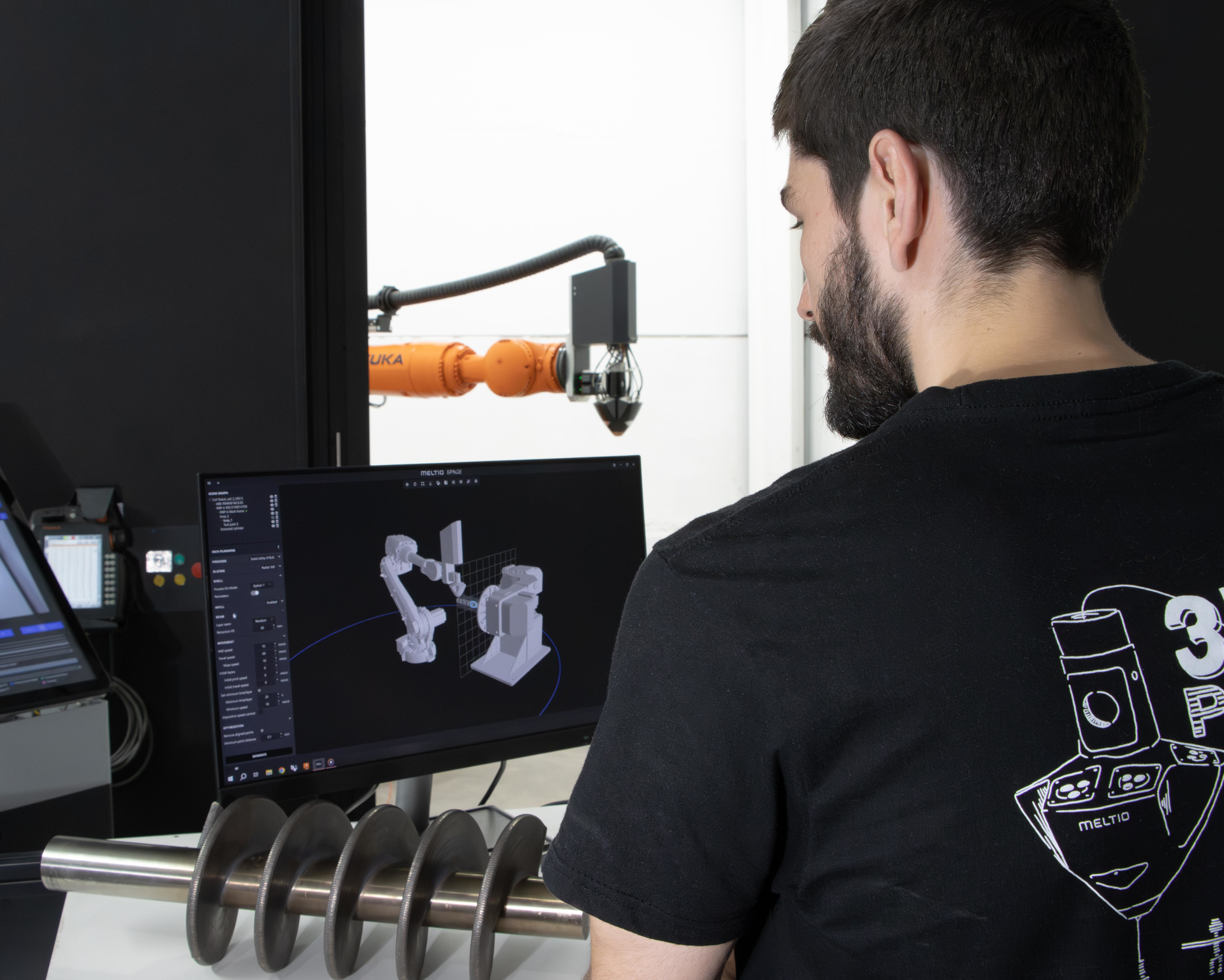 The newly introduced Meltio Space toolpath generator software streamlines the programming process for using the Meltio Engine Robot Integration system with robot arms from ABB, Kuka, FANUC and Yaskawa.