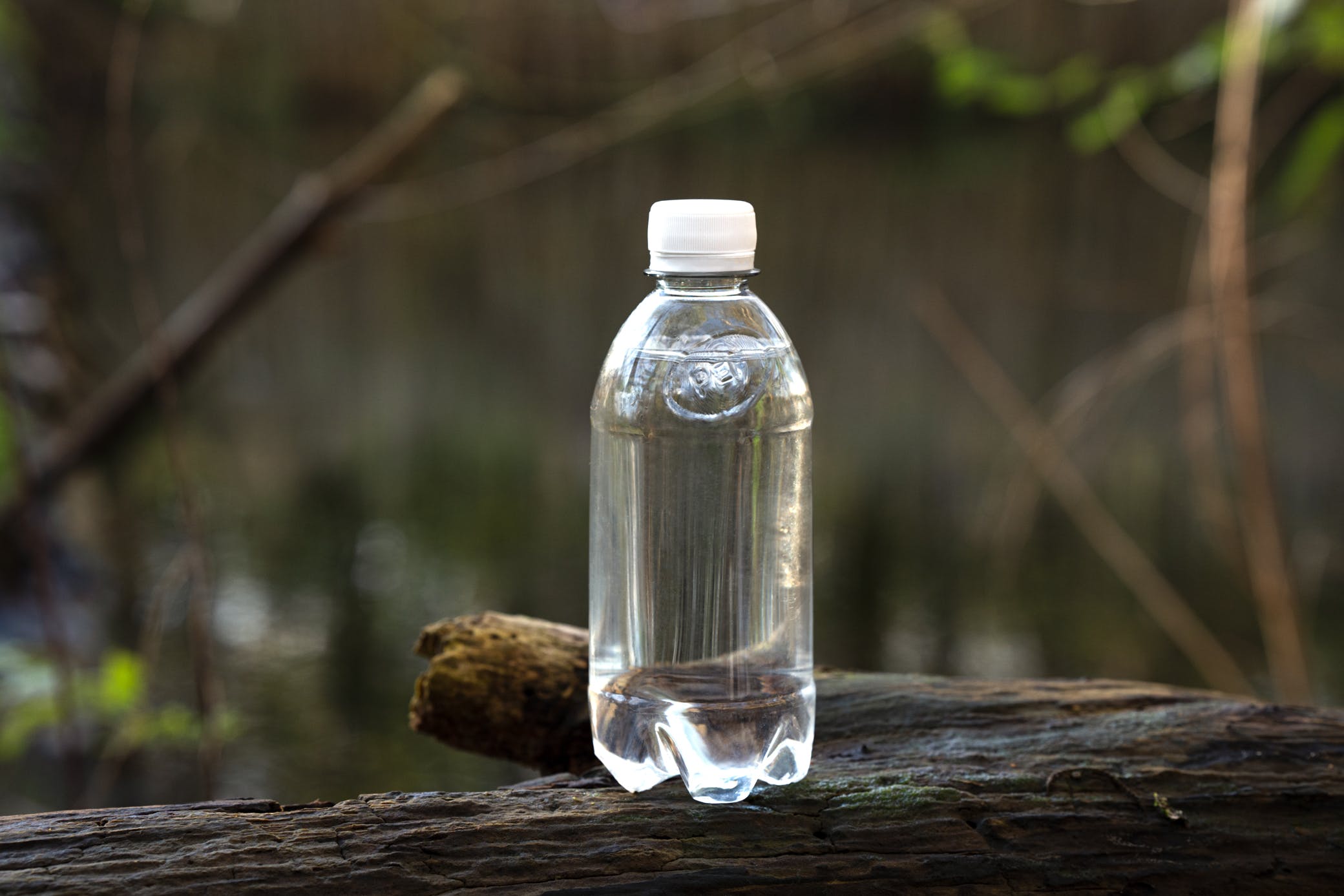Avantium's new PEF resin can be used as a replacement for PET, or as a high-barrier liner in PET bottles.