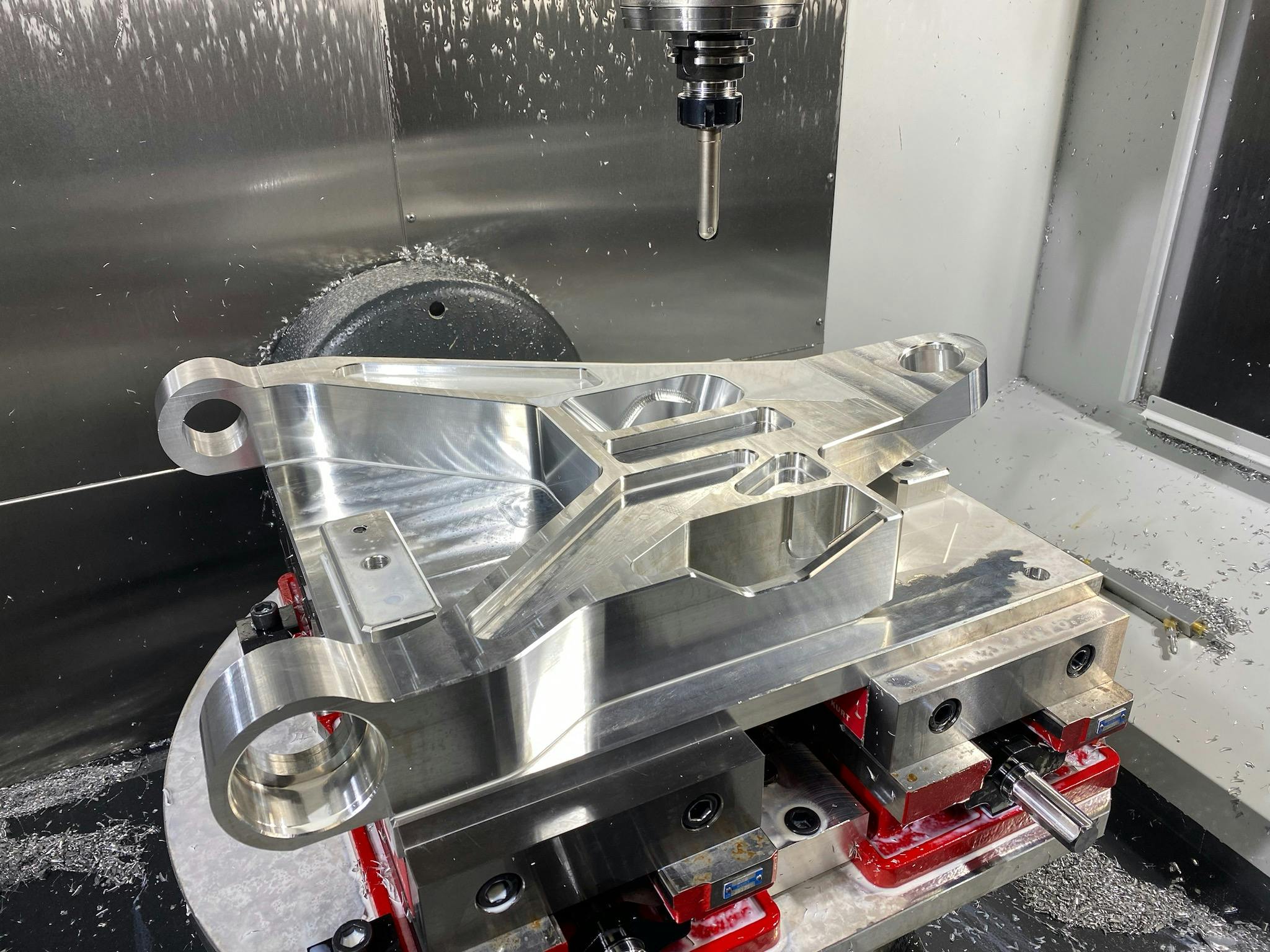 CAMWorks 2025 allows for in-the-cloud collaboration.