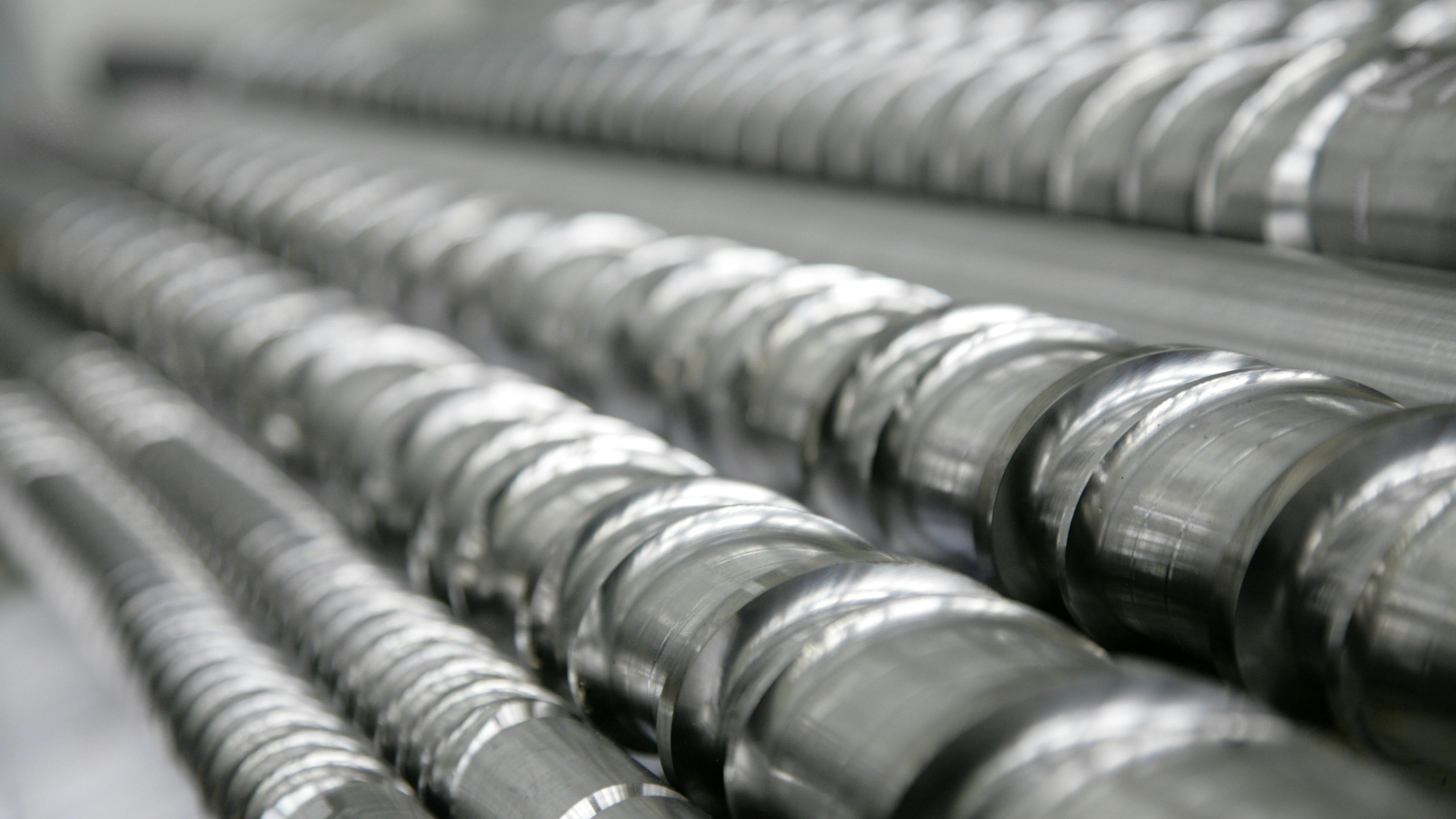 Engel has made improvements to its three-zone mixing screws and barrier screws.