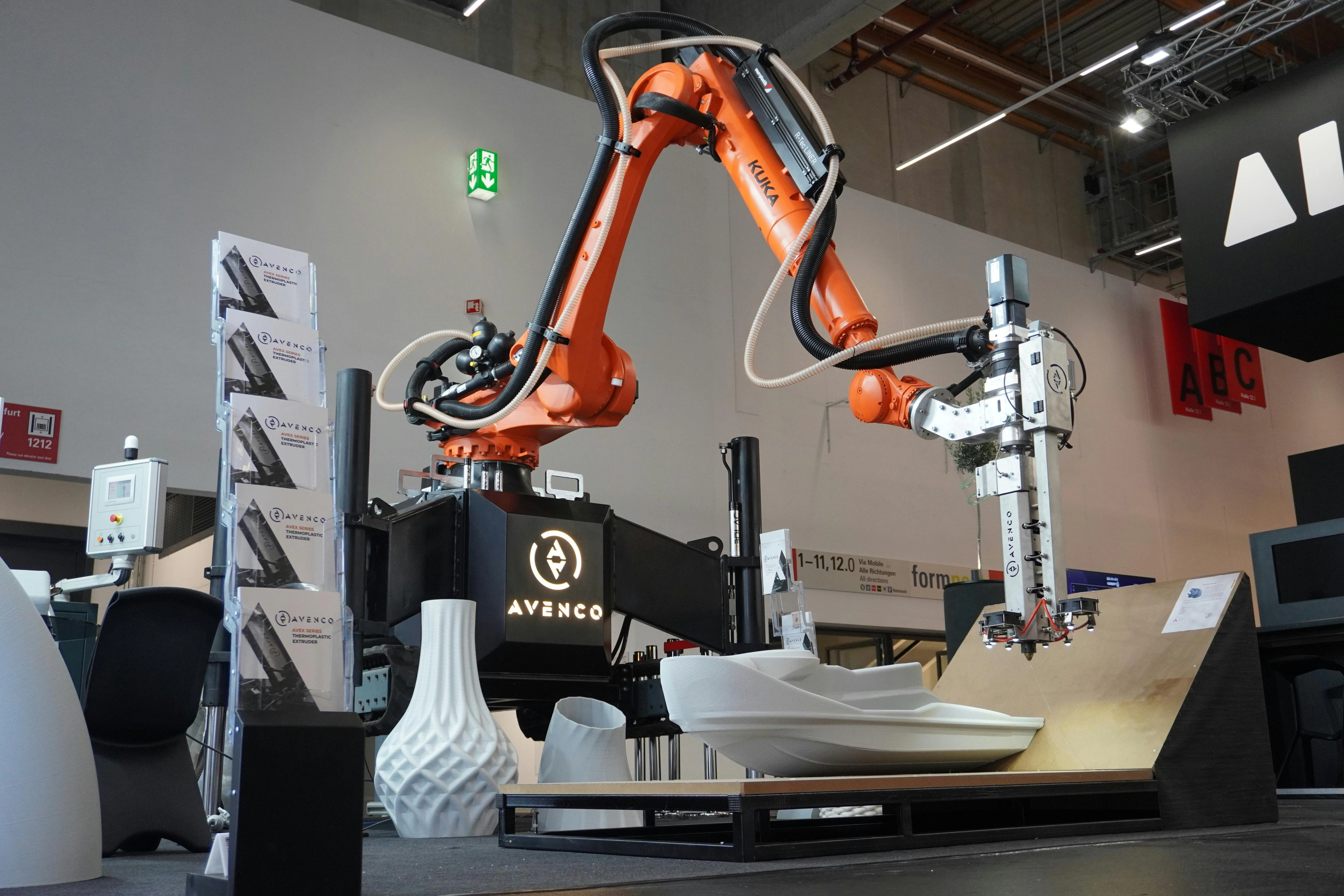 Avex large-format printers work with an industrial robot to build prototypes or low- to mid-volume large thermoplastic parts.
