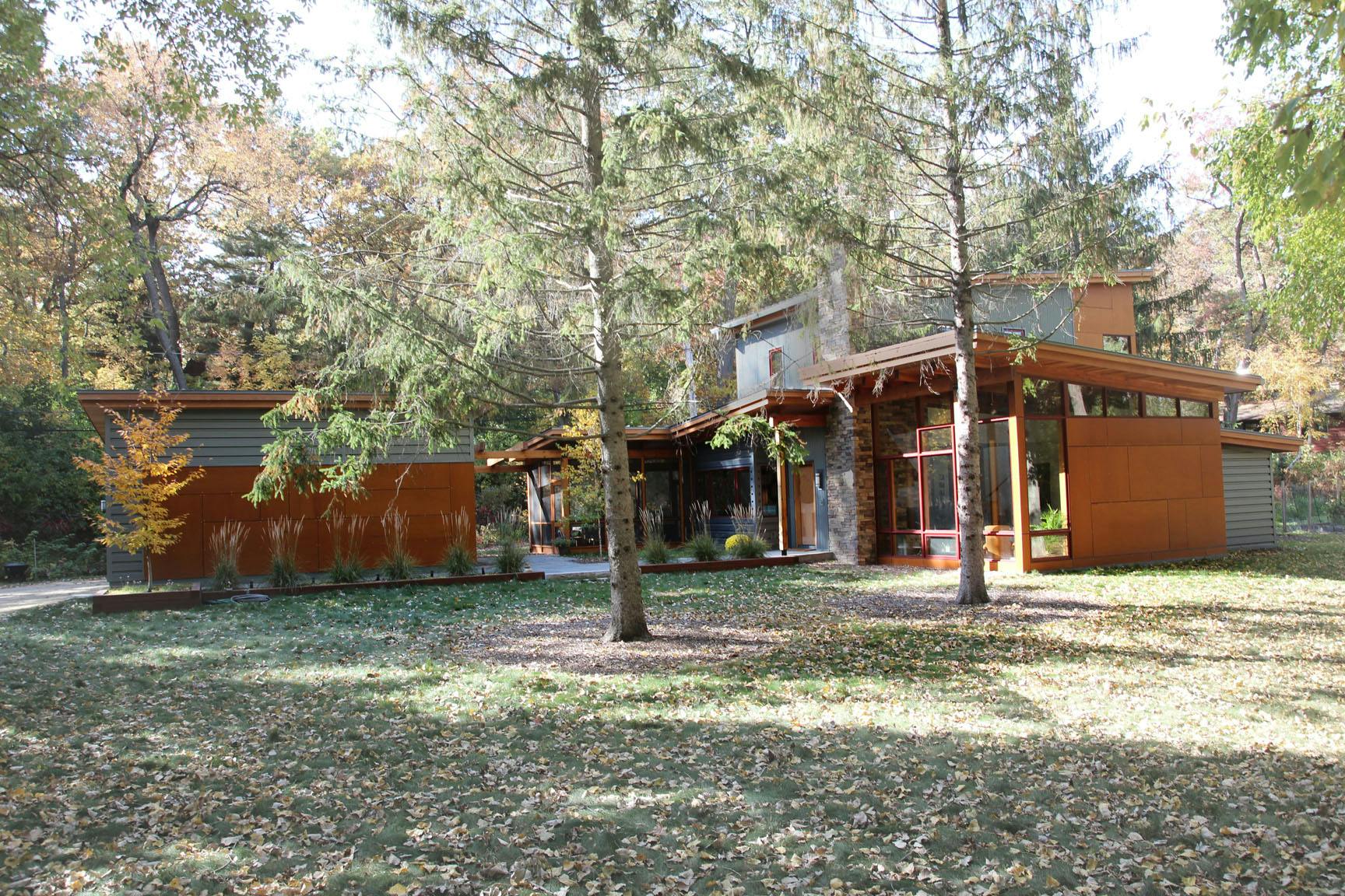 66fdb98201d3bf129daf6bef Tills203