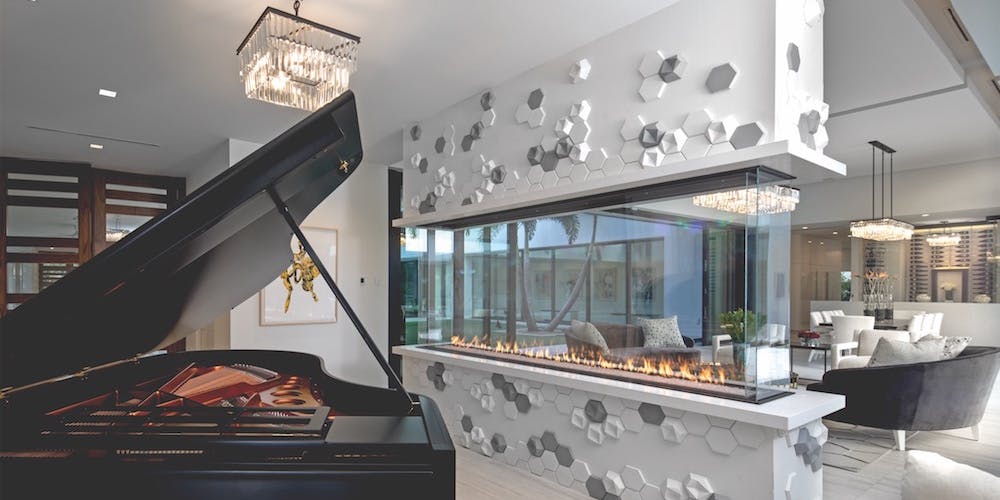 66fdb9bf3cabd919e6a68e40 Hero 6