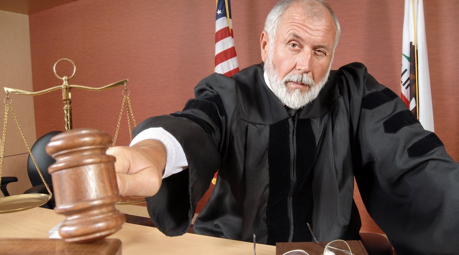 66fdba8e55d3977150097004 Judgewithgavelmin