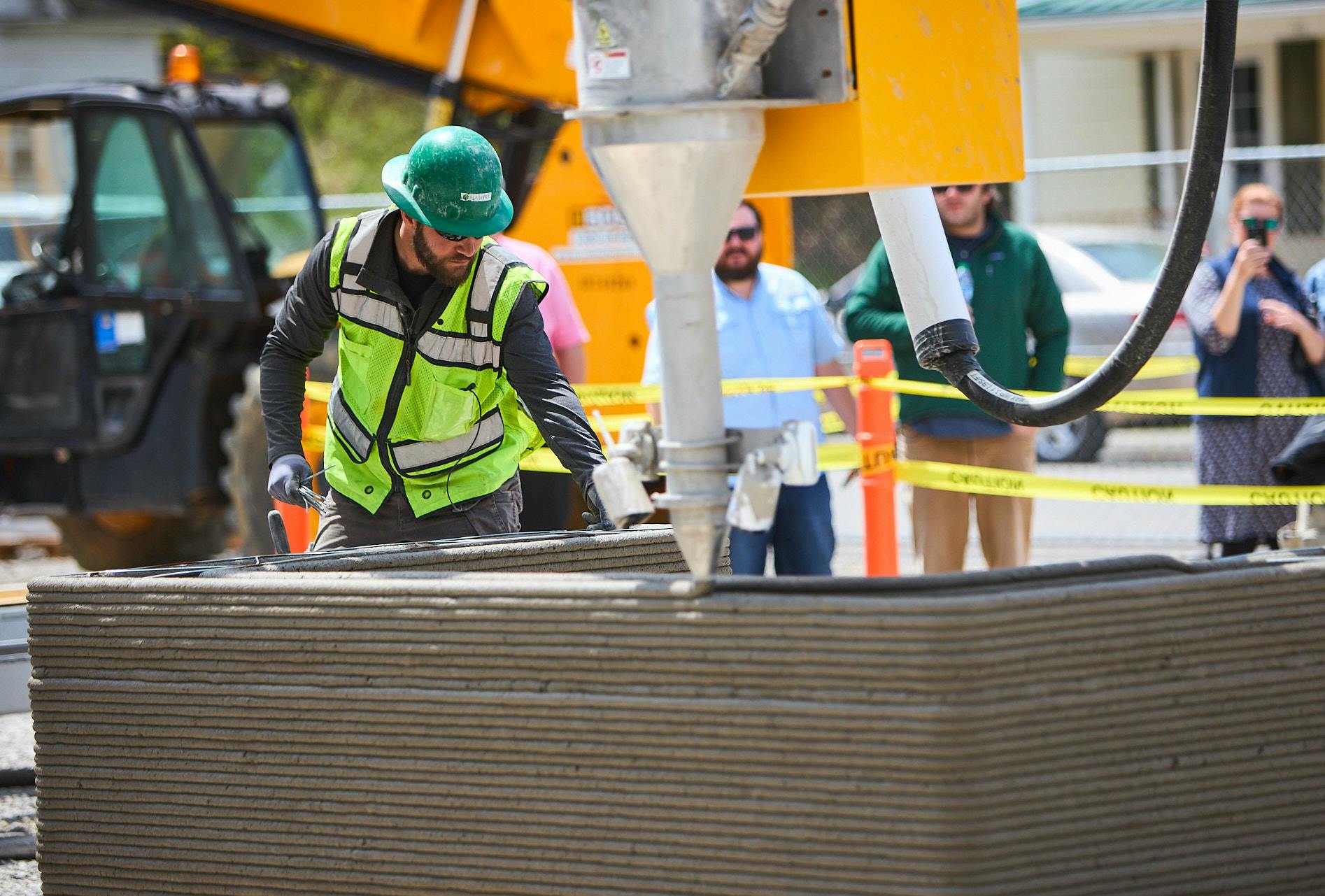 66fdbafd36c97e8ae98b5649 Hero2