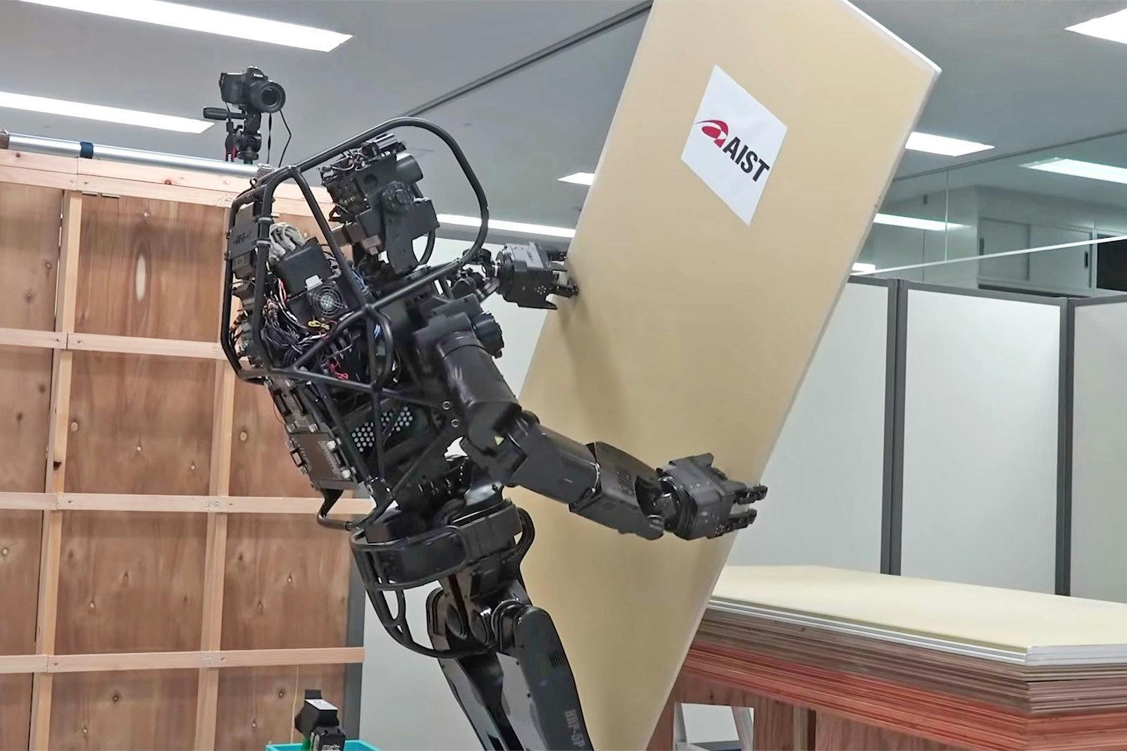 66fdbc87dbd68e29354aa053 Robotdrywall